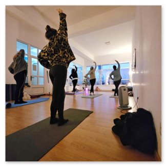 Aulas de Yoga em Estúdio Yoga P.